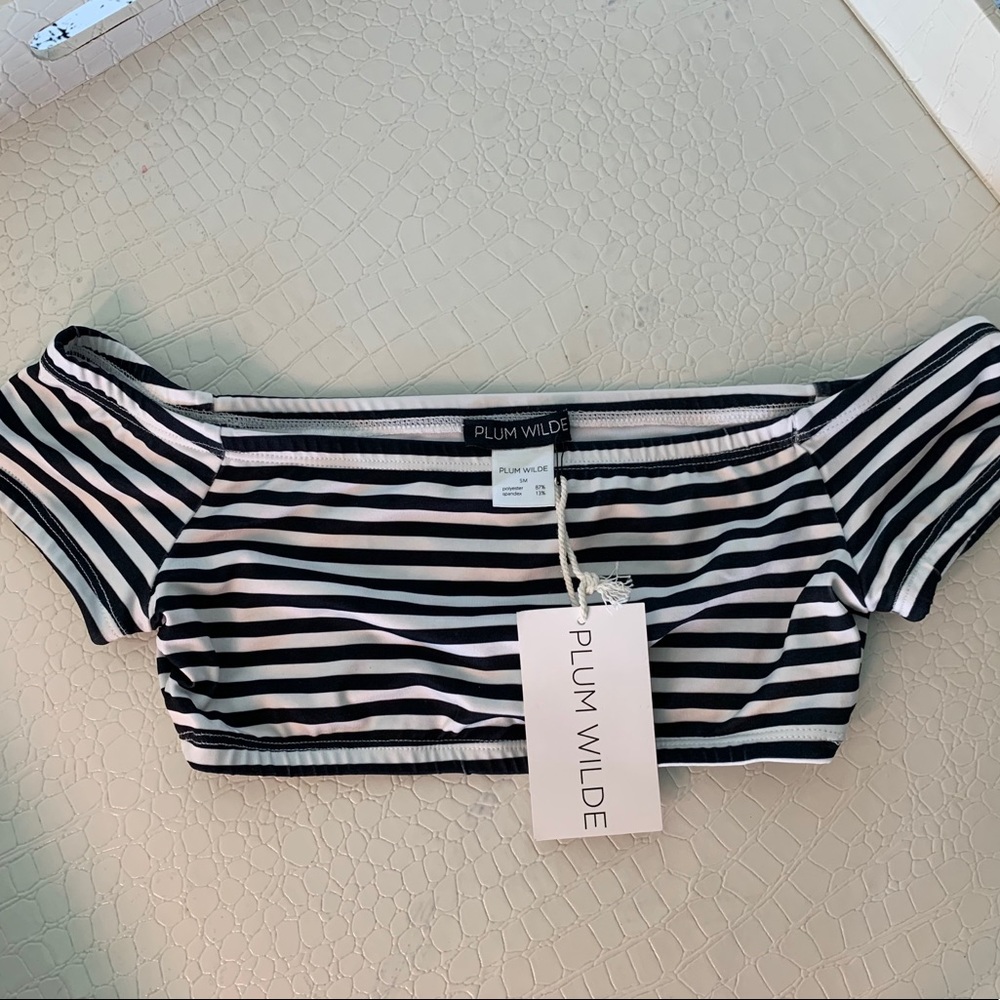 Plum Wilde Off Shoulder Bikini Top - Black & White